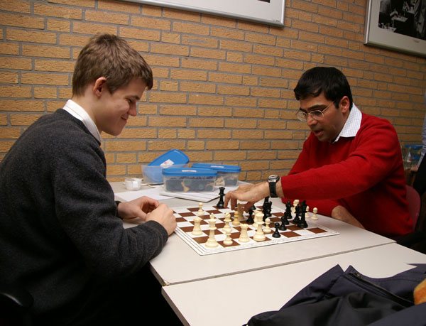 http://chesspro.ru/_images/materials/2008/weik199.jpg